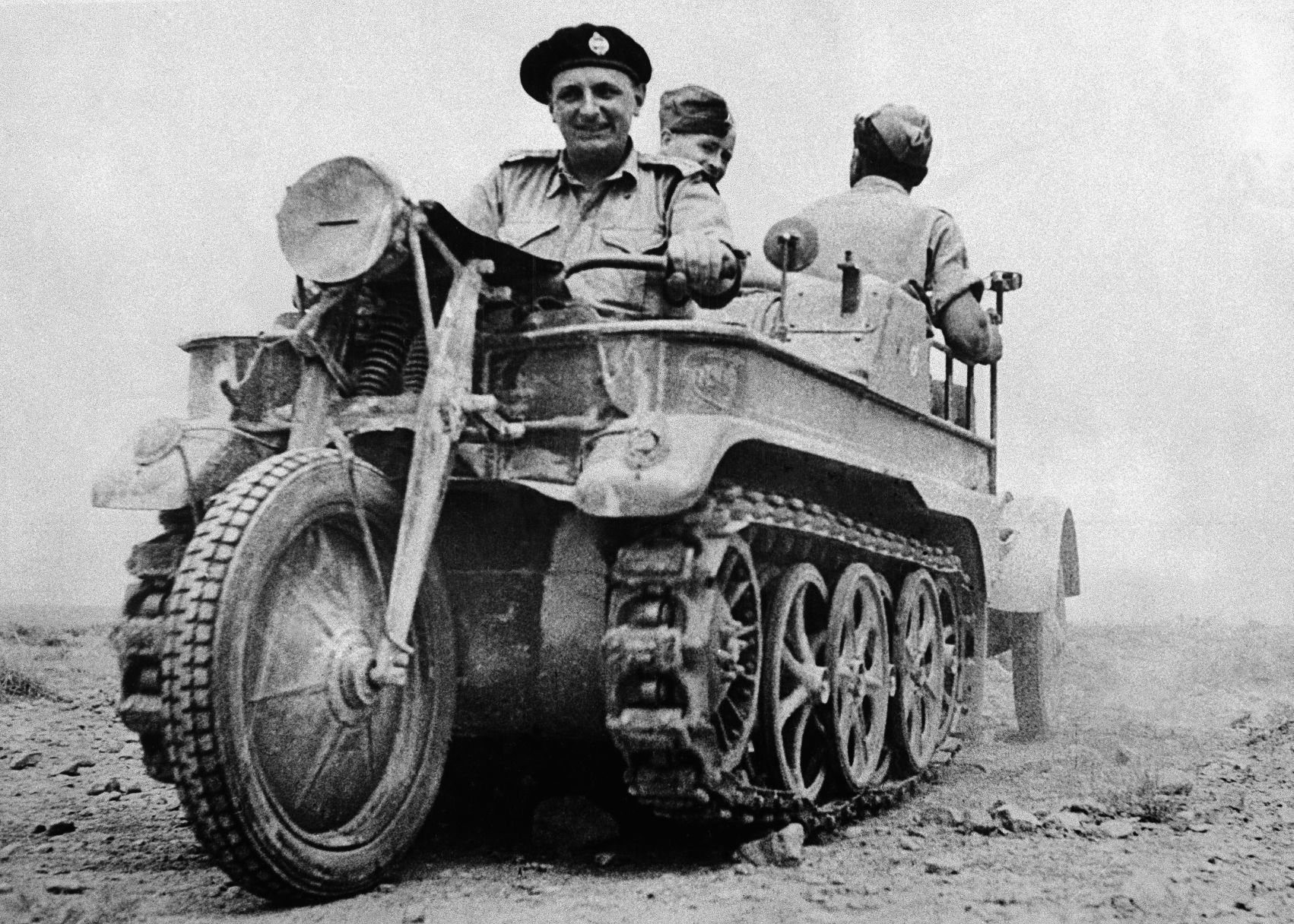 1942: New Type Enemy Vehicle